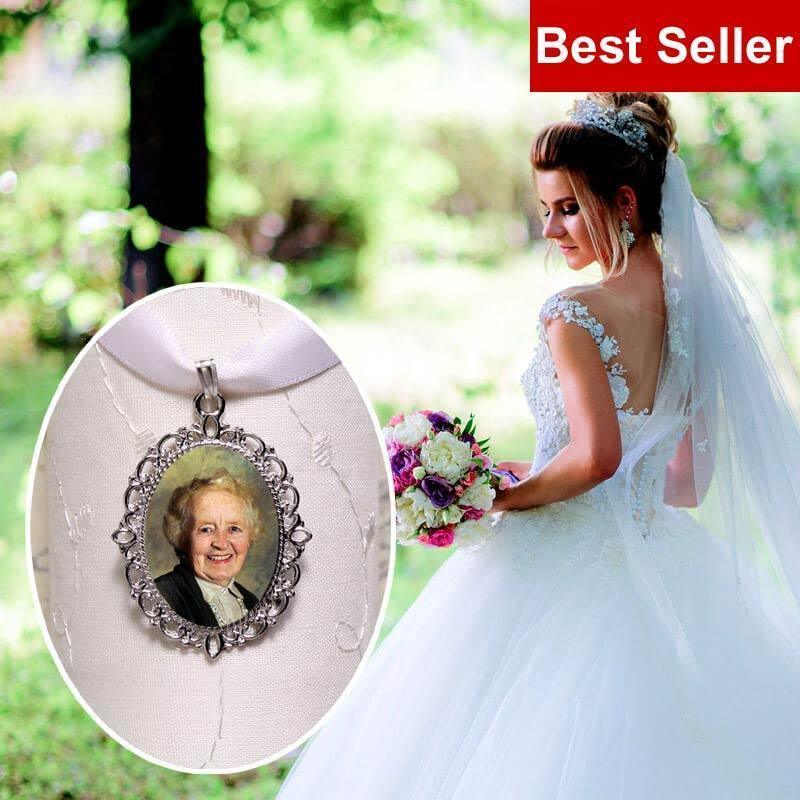 Romantic Wedding Bouquet Charms with Locket and Picture Inside.